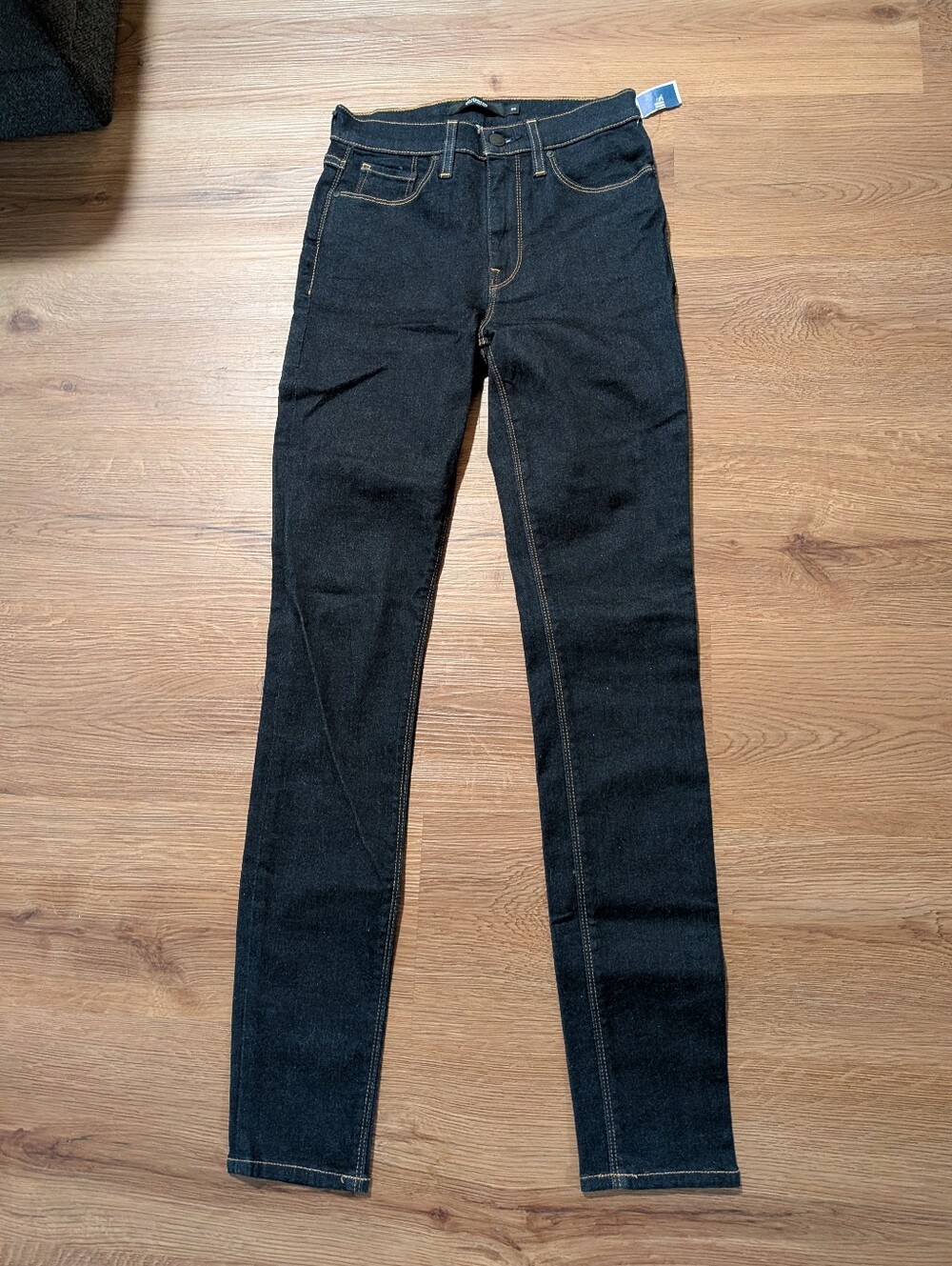 New Hudson Barbara Super Skinny Jeans 26